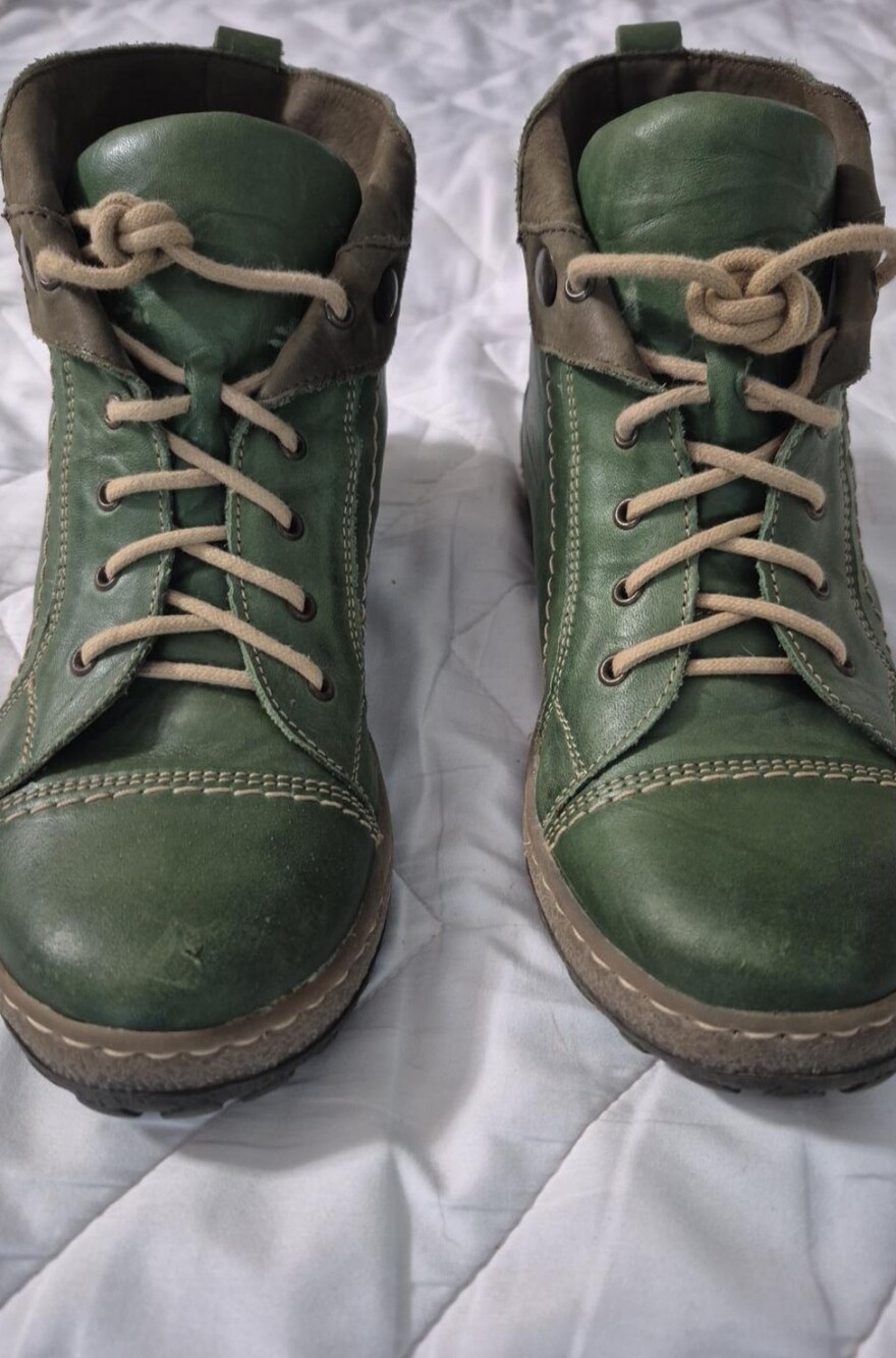 V-Italia Italian Leather Green Lace-Up Boots Size 38 Olive